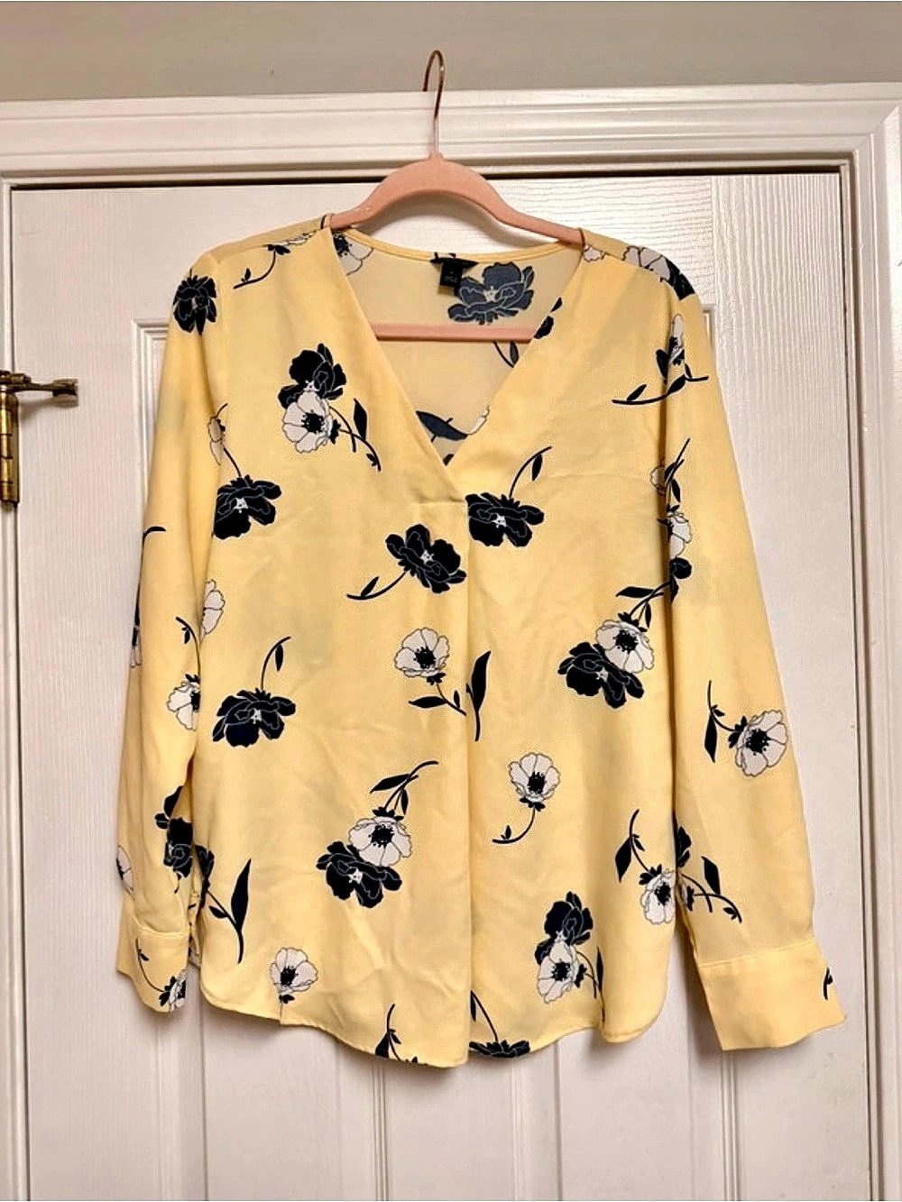 Ann Taylor Floral Blouse in Yellow & Black Like New